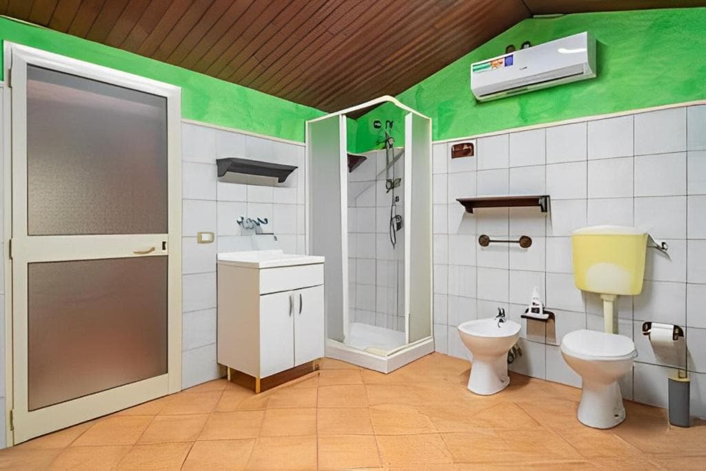 Bagno principale pulito e moderno - Appartamento affitti brevi Vaccarizzo