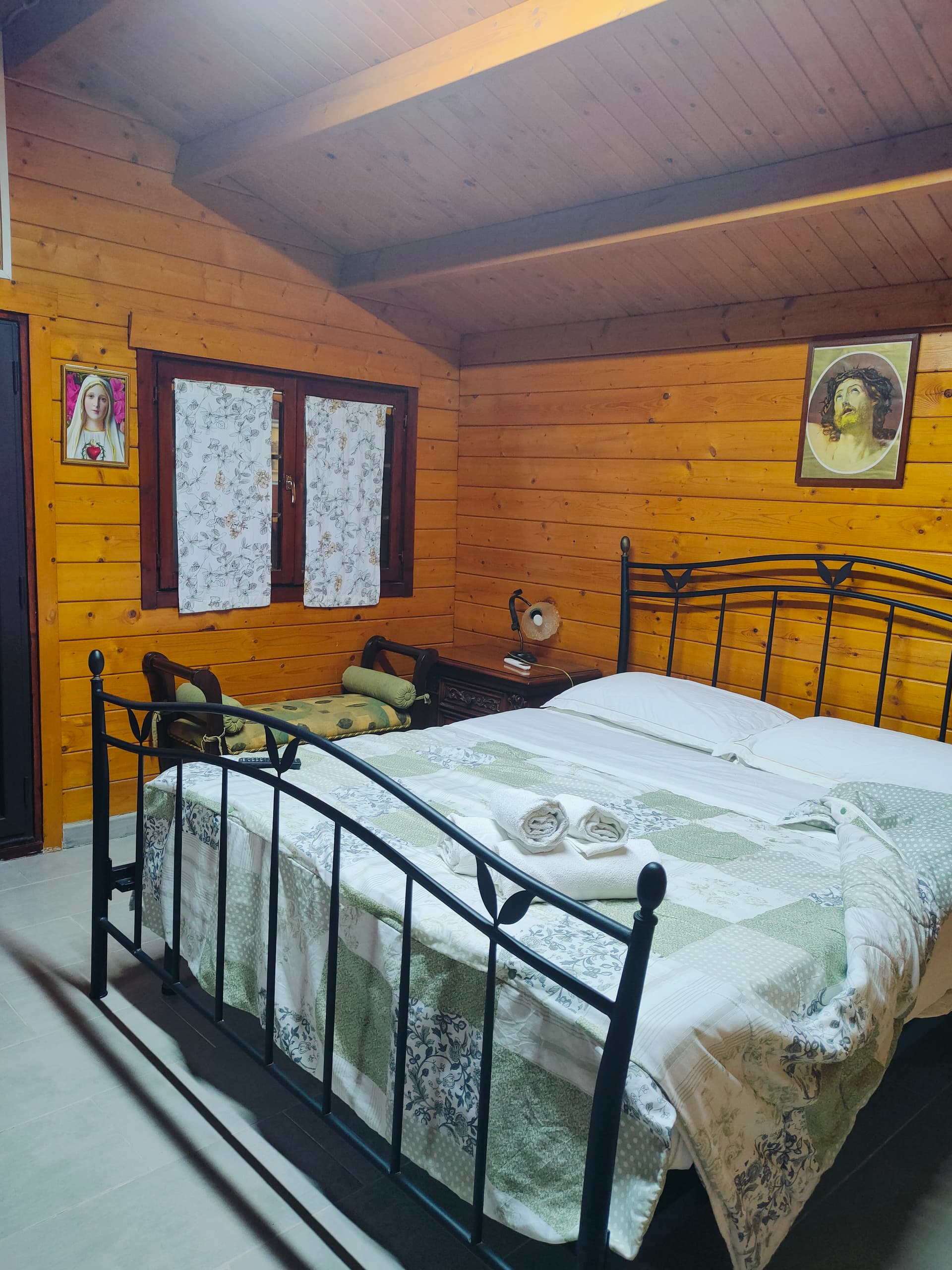 Camera da letto matrimoniale accogliente - Appartamento affitti brevi Vaccarizzo