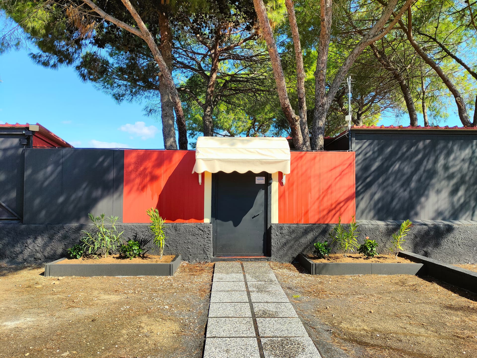 Vista laterale esterna dell alloggio - Casa vacanze Vaccarizzo con giardino