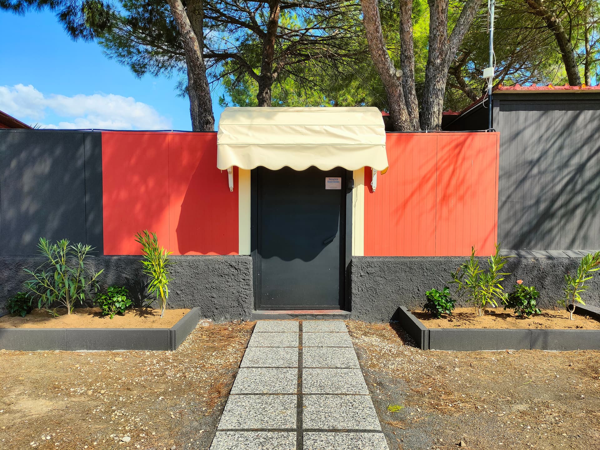 Vista esterna ingresso appartamento - Casa vacanze Vaccarizzo con giardino